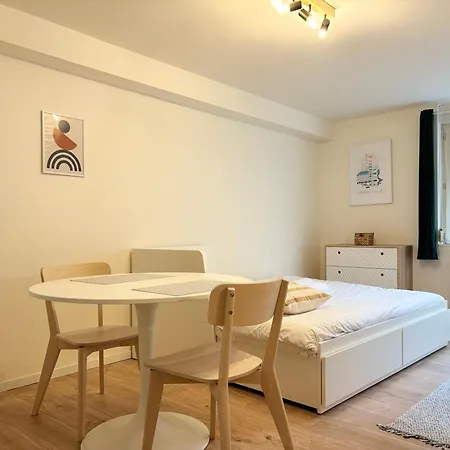 Apartment Centre De - Studio Au Calme
